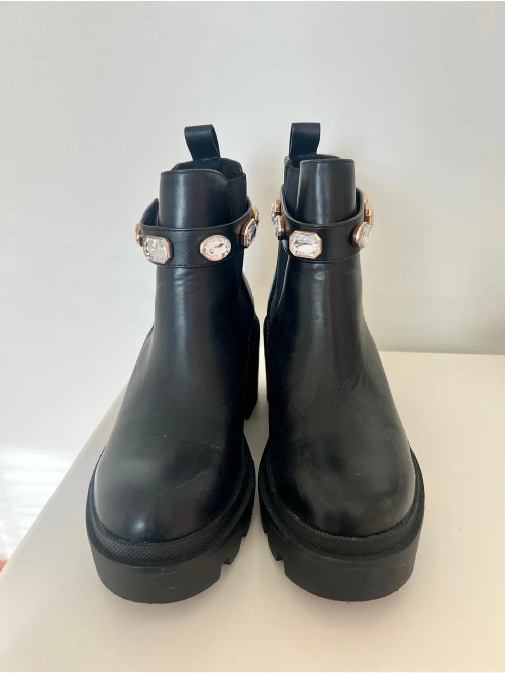 SODA Black Chunky Chelsea Booties with Jewel Embellished Strap Steve Madden doop